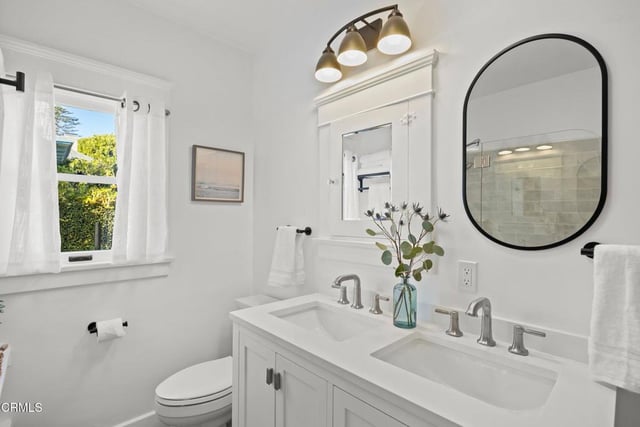 142 S Ann Street, Ventura, CA 93001 — photo 16 of 45
