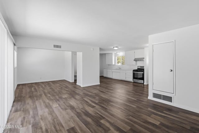 1447 Alexander Street, Simi Valley, CA 93065 — photo 14 of 29