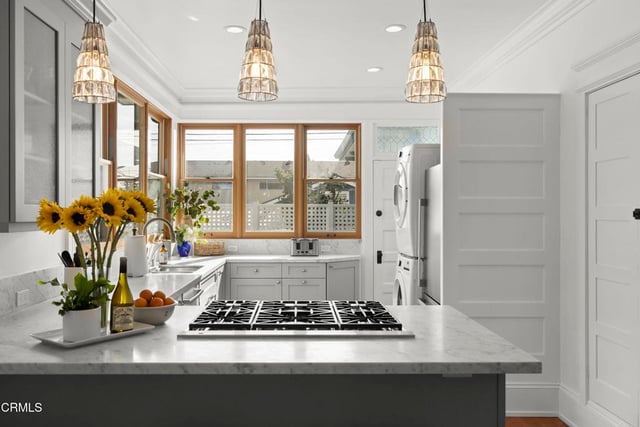 1106 E Santa Clara Street, Ventura, CA 93001 — photo 13 of 65