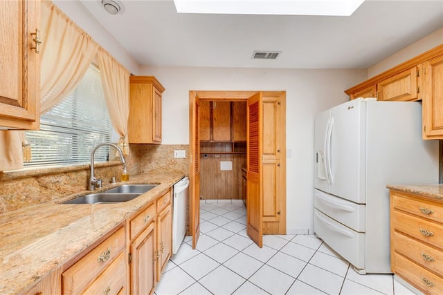 3352 Larga, Los Angeles, CA 90039 — photo 20 of 43