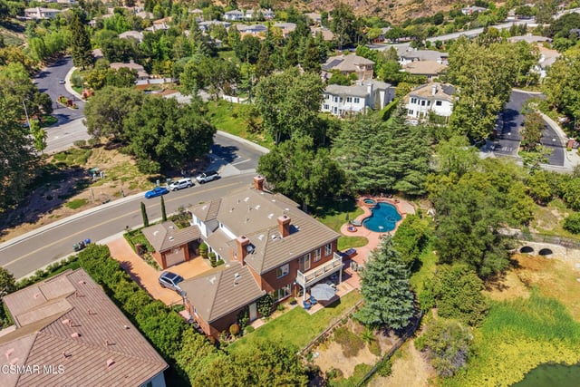 210 Lake Sherwood Drive, Westlake Village, CA 91361 — photo 6 of 9