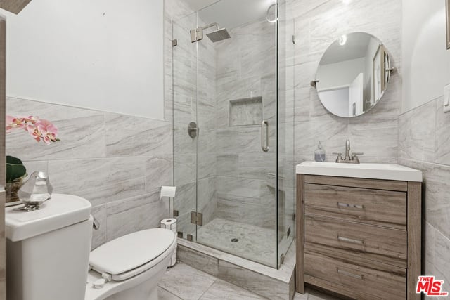 5220 Mary Ellen Avenue, Sherman Oaks, CA 91401 — photo 18 of 53