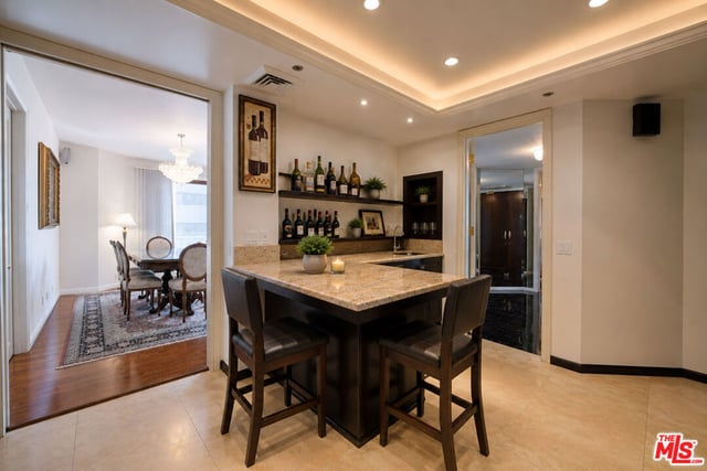 10550 Wilshire Boulevard 1001, Los Angeles, CA 90024 — photo 15 of 34