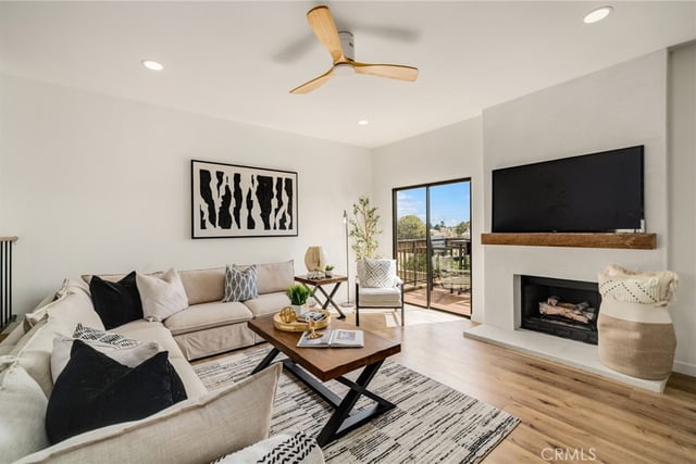 2333 241st Street 19, Lomita, CA 90717 — photo 2 of 34