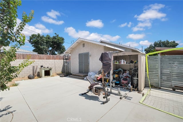 8811 Mary Avenue, Los Angeles, CA 90002 — photo 10 of 26