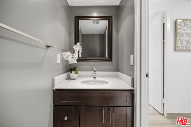 10701 Wilshire Boulevard 2202, Los Angeles, CA 90024 — photo 21 of 41