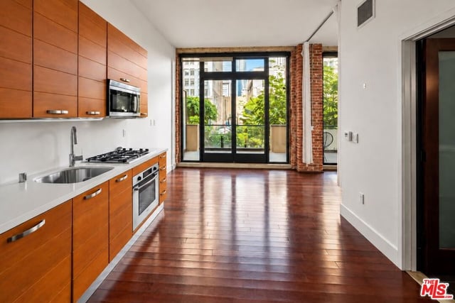 460 S Spring Street 205, Los Angeles, CA 90013 — photo 6 of 25