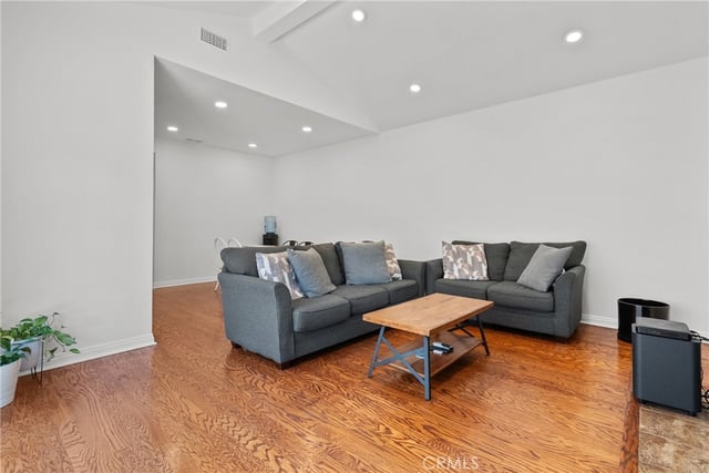20230 Keswick 3, Winnetka, CA 91306 — photo 3 of 19