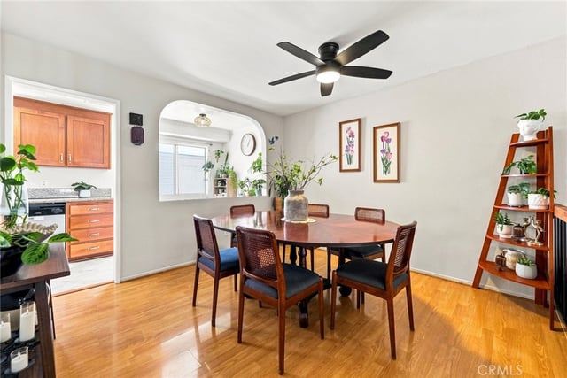 6926 Kester Avenue 2, Los Angeles, CA 91405 — photo 10 of 40