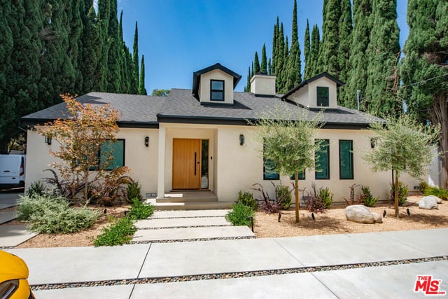 5955 Oakdale Avenue, Woodland Hills, CA 91367 — photo 10 of 48
