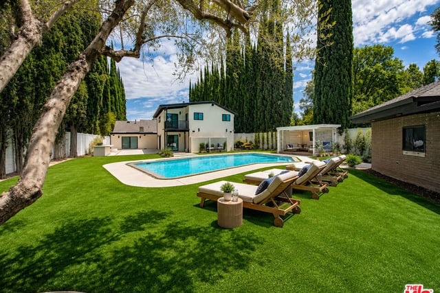 5955 Oakdale Avenue, Woodland Hills, CA 91367 — photo 11 of 48