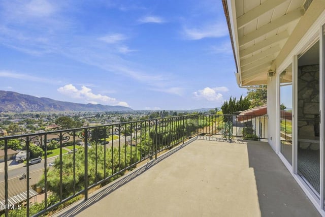 560 N 6th Street, Santa Paula, CA 93060 — photo 40 of 54