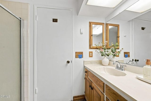 560 N 6th Street, Santa Paula, CA 93060 — photo 41 of 54