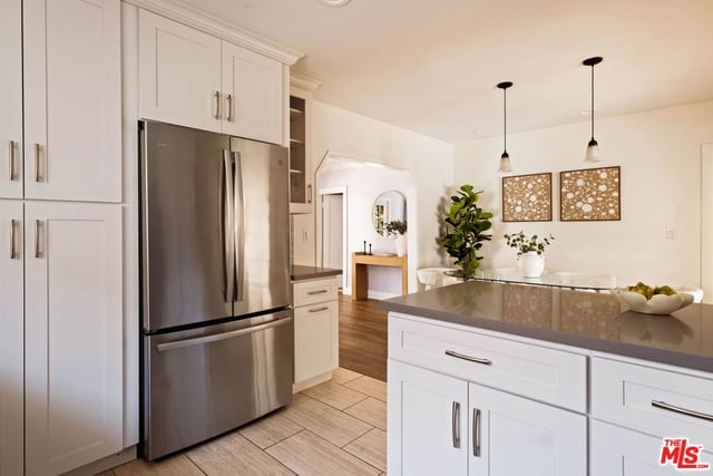 629 N Citrus Avenue, Los Angeles, CA 90036 — photo 12 of 39