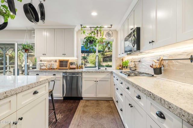 1039 Nonchalant Drive, Simi Valley, CA 93065 — photo 14 of 64