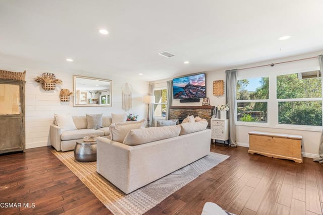 1039 Nonchalant Drive, Simi Valley, CA 93065 — photo 6 of 64
