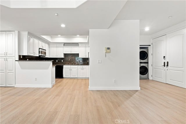 8555 Cashio St APT 101, Los Angeles, CA 90035, Los Angeles, CA 90035 — photo 12 of 26