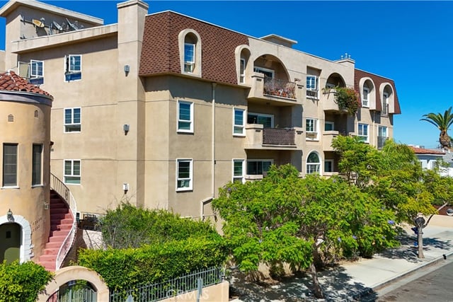8555 Cashio St APT 101, Los Angeles, CA 90035, Los Angeles, CA 90035 — photo 22 of 26