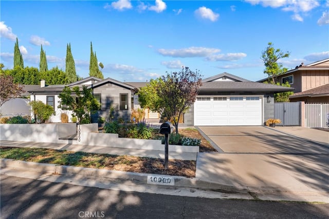 10960 Baton Rouge, Northridge, CA 91326 — photo 4 of 71