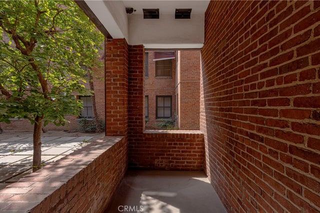 139 S Los Robles 104, Pasadena, CA 91101 — photo 13 of 21