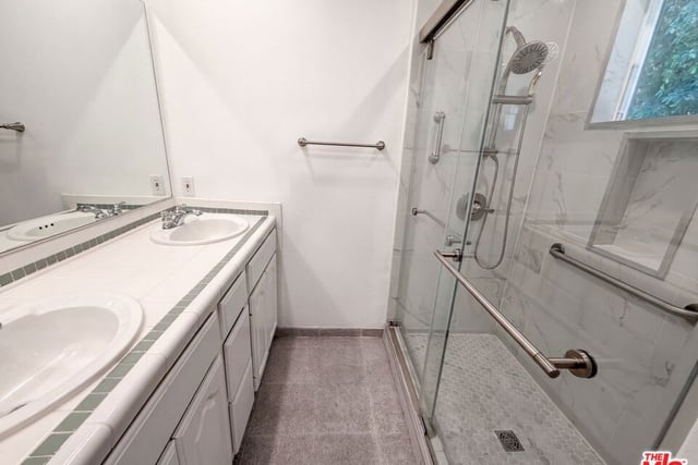 7365 Pomelo Drive, Los Angeles, CA 91307 — photo 16 of 24