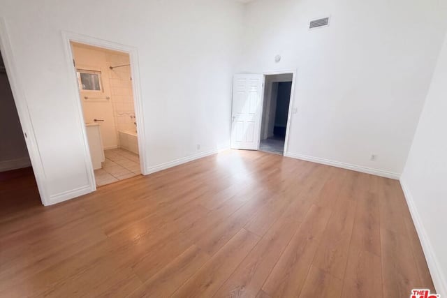 7365 Pomelo Drive, Los Angeles, CA 91307 — photo 4 of 24