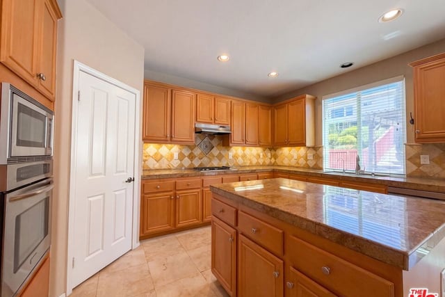 17780 Sweetgum Lane, Canyon Country, CA 91387 — photo 13 of 30