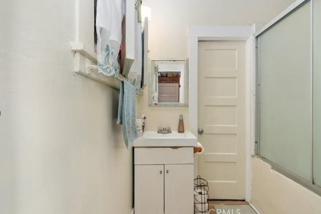2210 Scott, Los Angeles, CA 90026 — photo 12 of 17