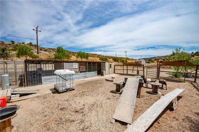 9726 Escondido Canyon, Agua Dulce, CA 91390 — photo 49 of 55