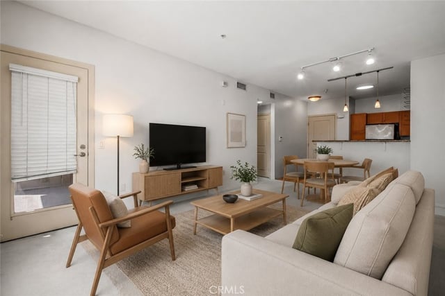 100 S Alameda 280, Los Angeles, CA 90012 — photo 2 of 24