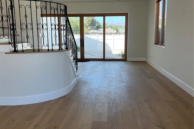 20329 Stagg Street, Winnetka, CA 91306 — photo 11 of 34
