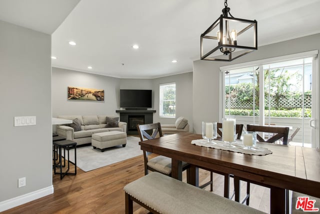 1426 N Laurel Avenue 110, West Hollywood, CA 90046 — photo 3 of 47
