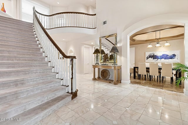 4006 Hunt Club Court, Agoura Hills, CA 91301 — photo 5 of 68