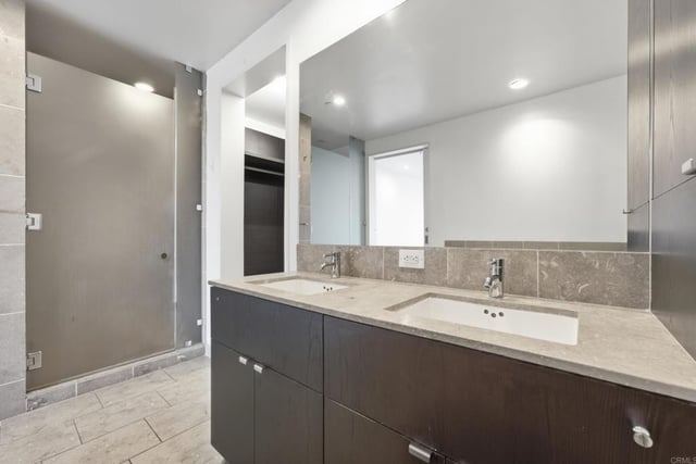 6250 Hollywood Boulevard 12H, Los Angeles, CA 90028 — photo 13 of 19