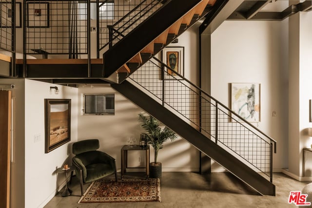 208 S Venice Boulevard A, Venice, CA 90291 — photo 8 of 16