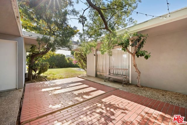 1298 Stradella Road, Los Angeles, CA 90077 — photo 12 of 23