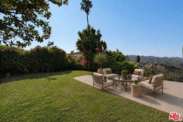 1298 Stradella Road, Los Angeles, CA 90077 — photo 13 of 23