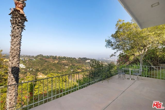 1298 Stradella Road, Los Angeles, CA 90077 — photo 17 of 23