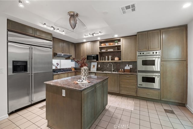 3019 3rd Street 202, Santa Monica, CA 90405 — photo 17 of 41