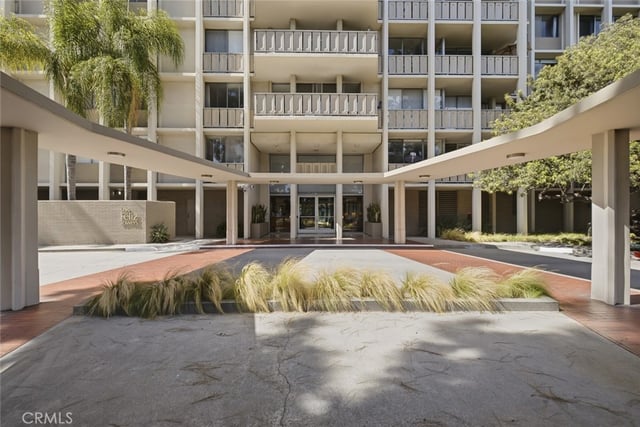 4455 Los Feliz Boulevard 601, Los Angeles, CA 90027 — photo 5 of 49