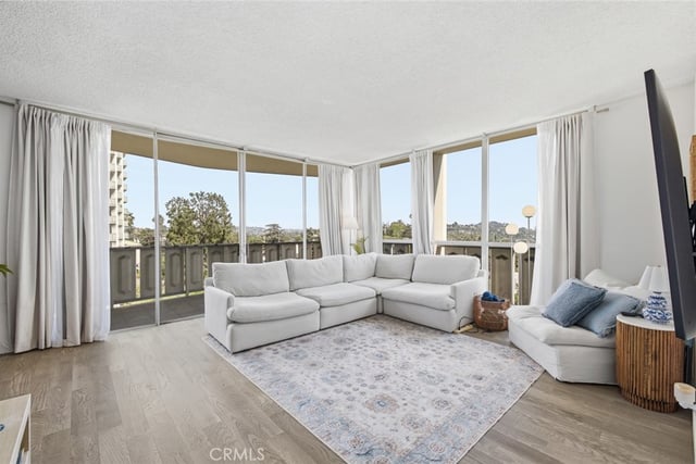 4455 Los Feliz Boulevard 601, Los Angeles, CA 90027 — photo 7 of 49