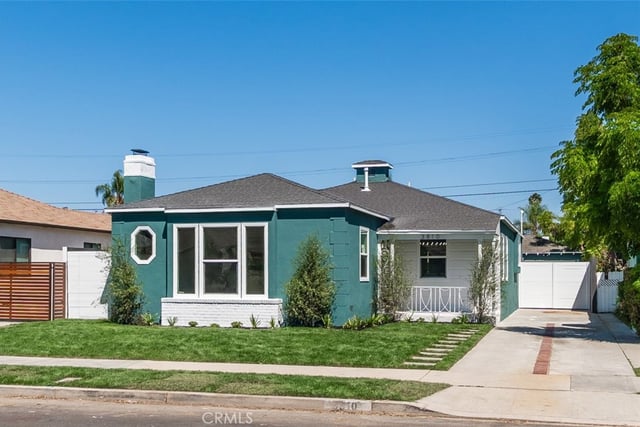 3810 Olmsted Avenue, Los Angeles, CA 90008 — photo 2 of 28