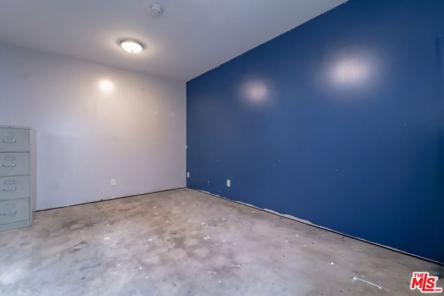 10024 S Western Avenue, Los Angeles, CA 90047 — photo 21 of 25