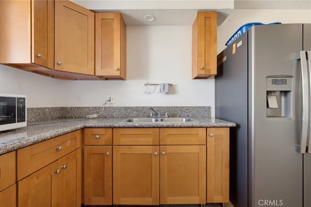13 Paradise N, Carson, CA 90745 — photo 7 of 22