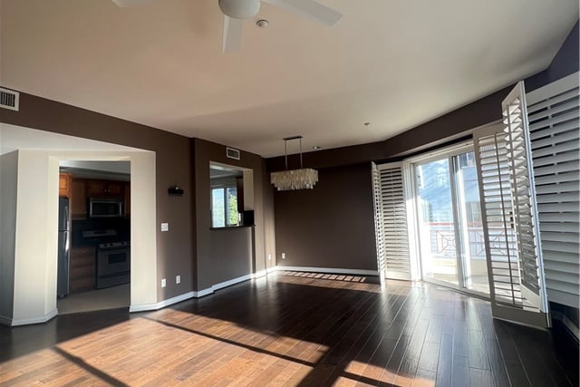 320 S Willaman Drive 302, Los Angeles, CA 90048 — photo 12 of 13