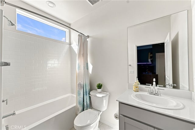 8408 N Fresco Way, Northridge, CA 91325 — photo 15 of 16
