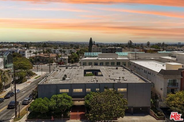 10600 Eastborne Avenue 9, Los Angeles, CA 90024 — photo 11 of 12