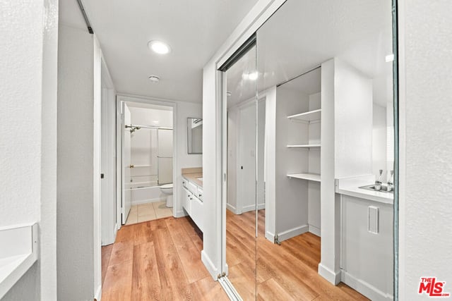 435 S Virgil Avenue 208, Los Angeles, CA 90020 — photo 11 of 20