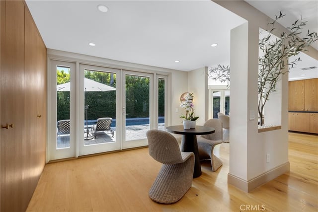 4060 Harclare Lane, Encino, CA 91436 — photo 21 of 65