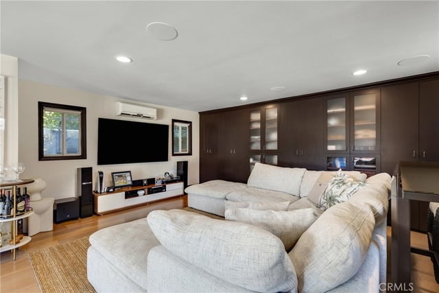 4060 Harclare Lane, Encino, CA 91436 — photo 43 of 65